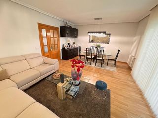 Casa adosada en venta en Hispanoamérica - Comunidades en Valdemoro