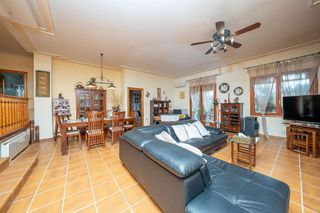 Chalet en venta en Novelda