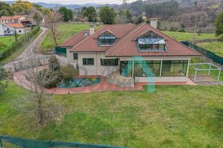 Chalet en venta en Viella-Granda-Meres en Siero