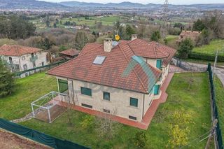 Chalet en venta en Viella-Granda-Meres en Siero