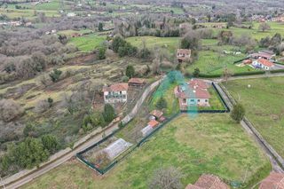 Chalet en venta en Viella-Granda-Meres en Siero