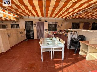 Casa pareada en venta en Centro en Alhaurín de la Torre