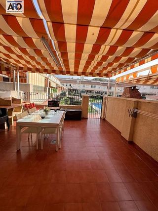 Casa pareada en venta en Centro en Alhaurín de la Torre