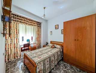 Casa adosada en venta en Loja