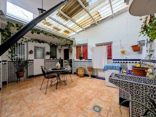 Casa adosada en venta en Loja