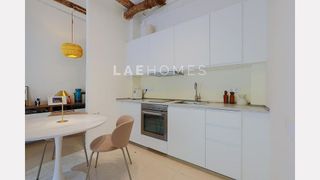 Piso en venta en El Raval en Barcelona