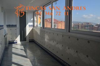 Ático en venta en La Prosperitat en Barcelona