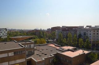 Ático en venta en La Prosperitat en Barcelona