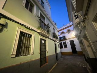 Piso en venta en San Gil en Sevilla