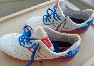 Zapatillas Fútbol Sala tallas distintas