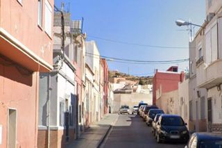Piso en venta en La Chanca - Pescadería en Almería