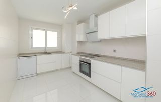 Piso en venta en Playa Bajadilla - Puertos en Marbella