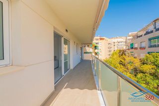 Piso en venta en Playa Bajadilla - Puertos en Marbella