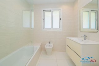 Piso en venta en Playa Bajadilla - Puertos en Marbella