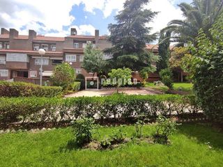 Piso en venta en Prado Santo Domingo - Ensanche en Alcorcón