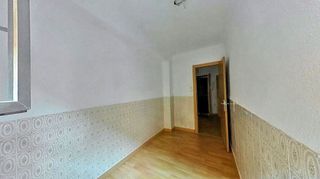 Piso en venta en Torrefiel en Valencia