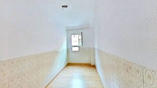 Piso en venta en Torrefiel en Valencia