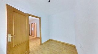 Piso en venta en Torrefiel en Valencia