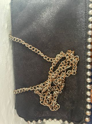 Bolso negro ZARA tachuelas