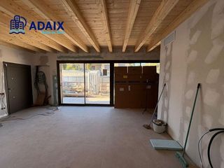 Chalet en venta en Centro en Roda de Barà