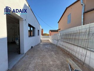 Chalet en venta en Centro en Roda de Barà