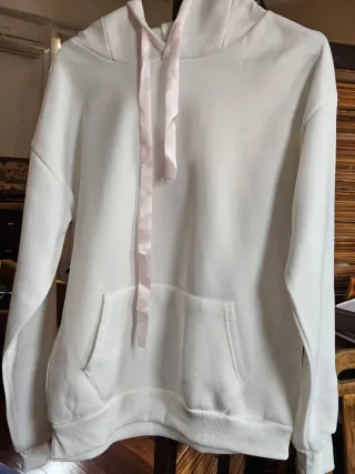 Sudadera con capucha de conejo