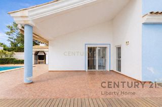 Chalet en venta en Montepilar en Eliana (l´)