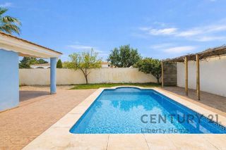 Chalet en venta en Montepilar en Eliana (l´)