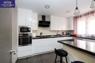 Casa pareada en venta en Zubia (La)