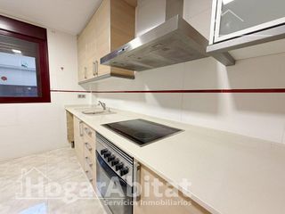 Casa adosada en venta en Nuevo Centro en Sagunto