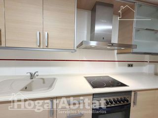 Casa adosada en venta en Nuevo Centro en Sagunto