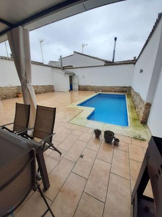 Casa adosada en venta en Úbeda