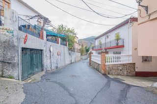 Chalet en venta en Barrio de la Vega en Monachil