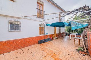 Chalet en venta en Barrio de la Vega en Monachil