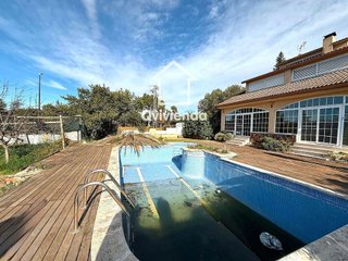 Chalet en venta en Palau-solità i Plegamans