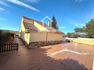 Chalet en venta en Palau-solità i Plegamans