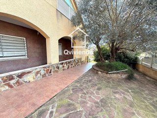Chalet en venta en Palau-solità i Plegamans