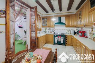 Casa pareada en venta en Sant Andreu de Palomar en Barcelona