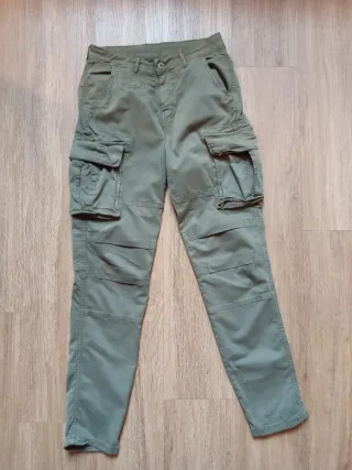 Pantaloni cargo verde oliva uomo. SCOUT. T- S