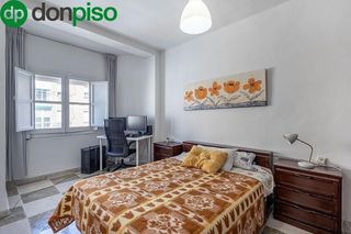 Piso en venta en Camino de Ronda - Rosaleda en Granada