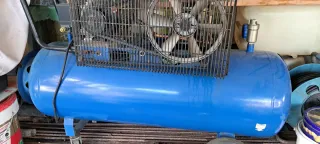 Compresor de aire azul
