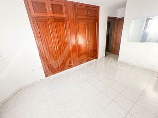 Piso en venta en La Luz - El Torcal en Málaga
