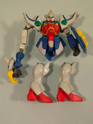 Lotto Gundam Wing 2000 action figure Bandai