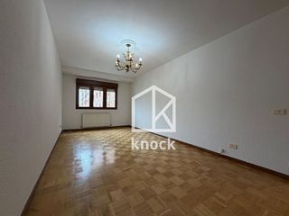Piso en venta en Pumarín en Gijón