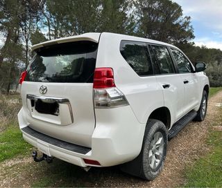 Toyota Land Cruiser 2012
