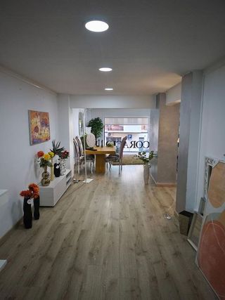 Local comercial en alquiler en Eixample en Prat de Llobregat, El