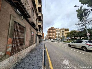 Chalet en venta en Linares