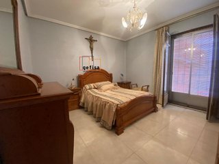 Casa adosada en venta en Valdepeñas