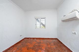 Chalet en venta en Carmona