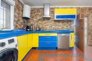 Chalet en venta en Carmona